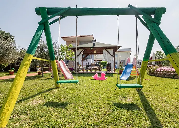 Frezia Complex - Frezia Maisonette 尼坡帝