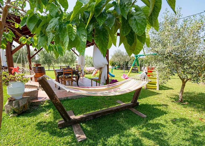 펜션 Frezia Complex - Frezia Maisonette 네아 포티데아